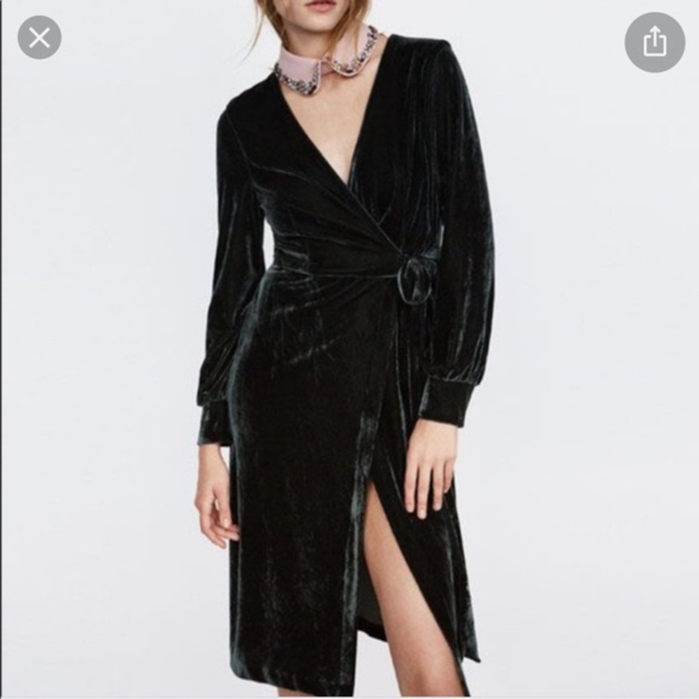 Zara Emerald Velvet Dress